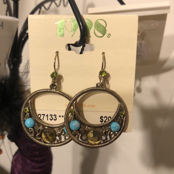 Earring bundle - Picture 3 of 5